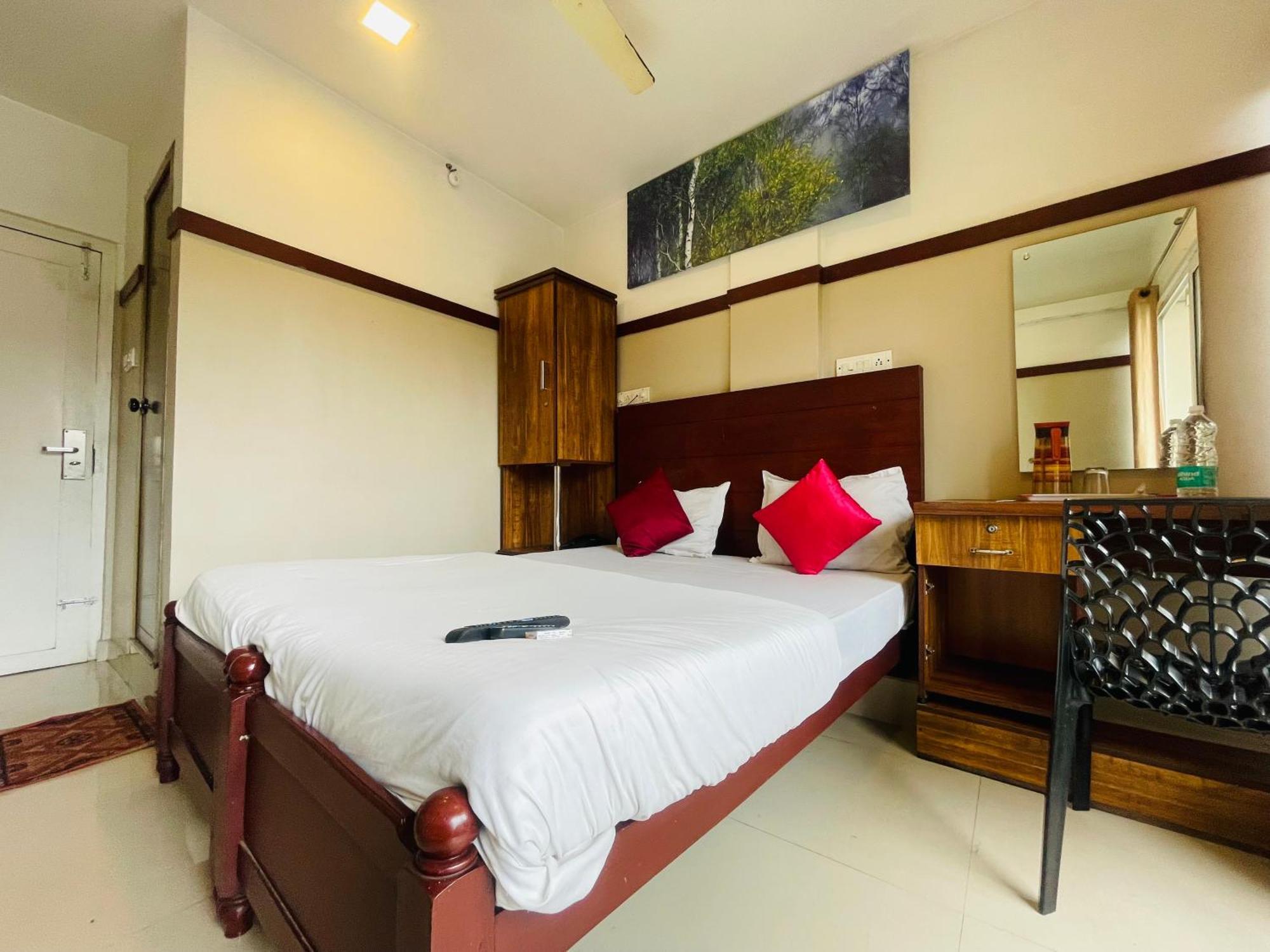 Rio Rooms Mims Calicut Esterno foto