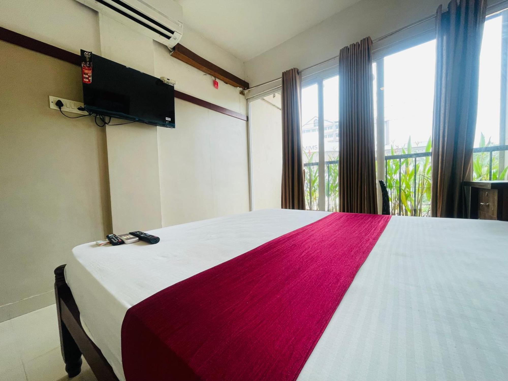 Rio Rooms Mims Calicut Esterno foto