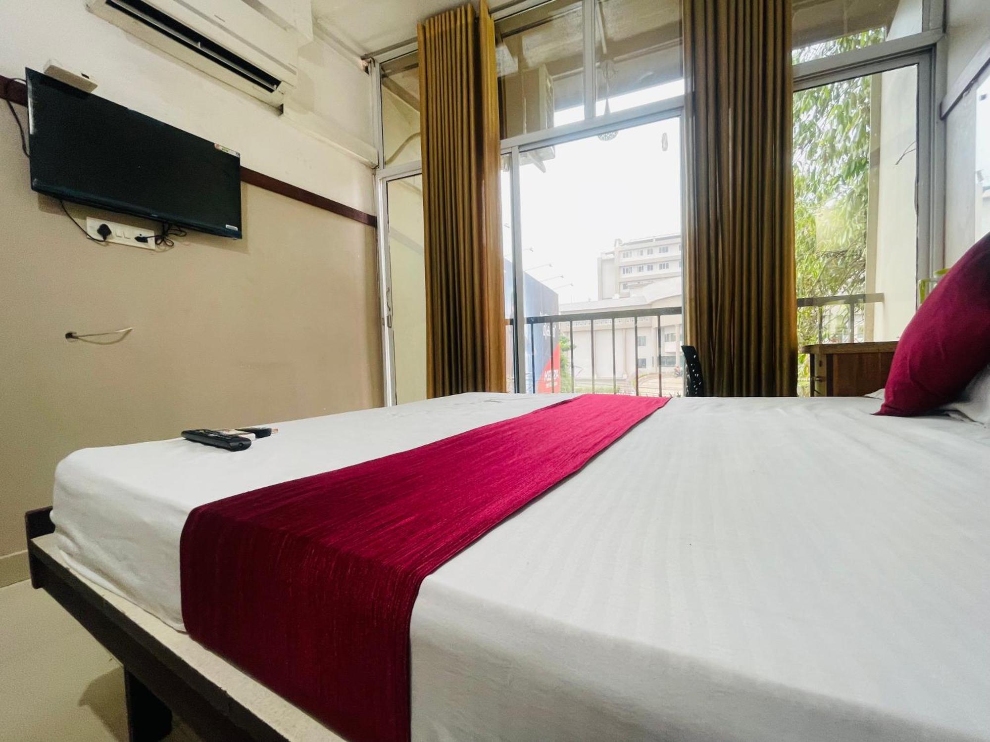 Rio Rooms Mims Calicut Esterno foto